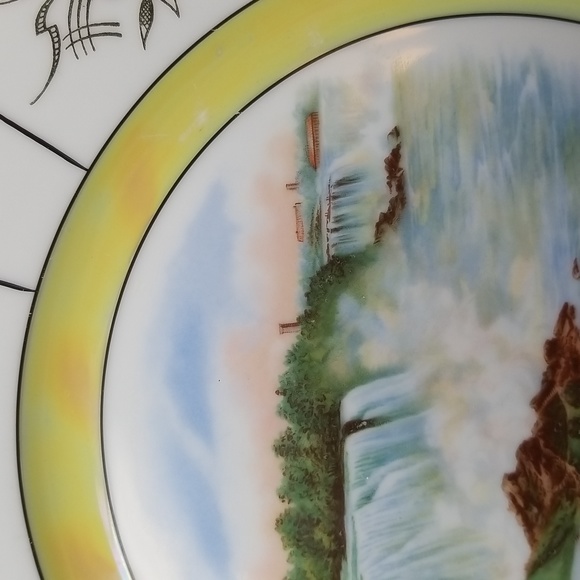 Bavarian Lusterware Niagara Falls Souvenir Plate - Picture 12 of 15